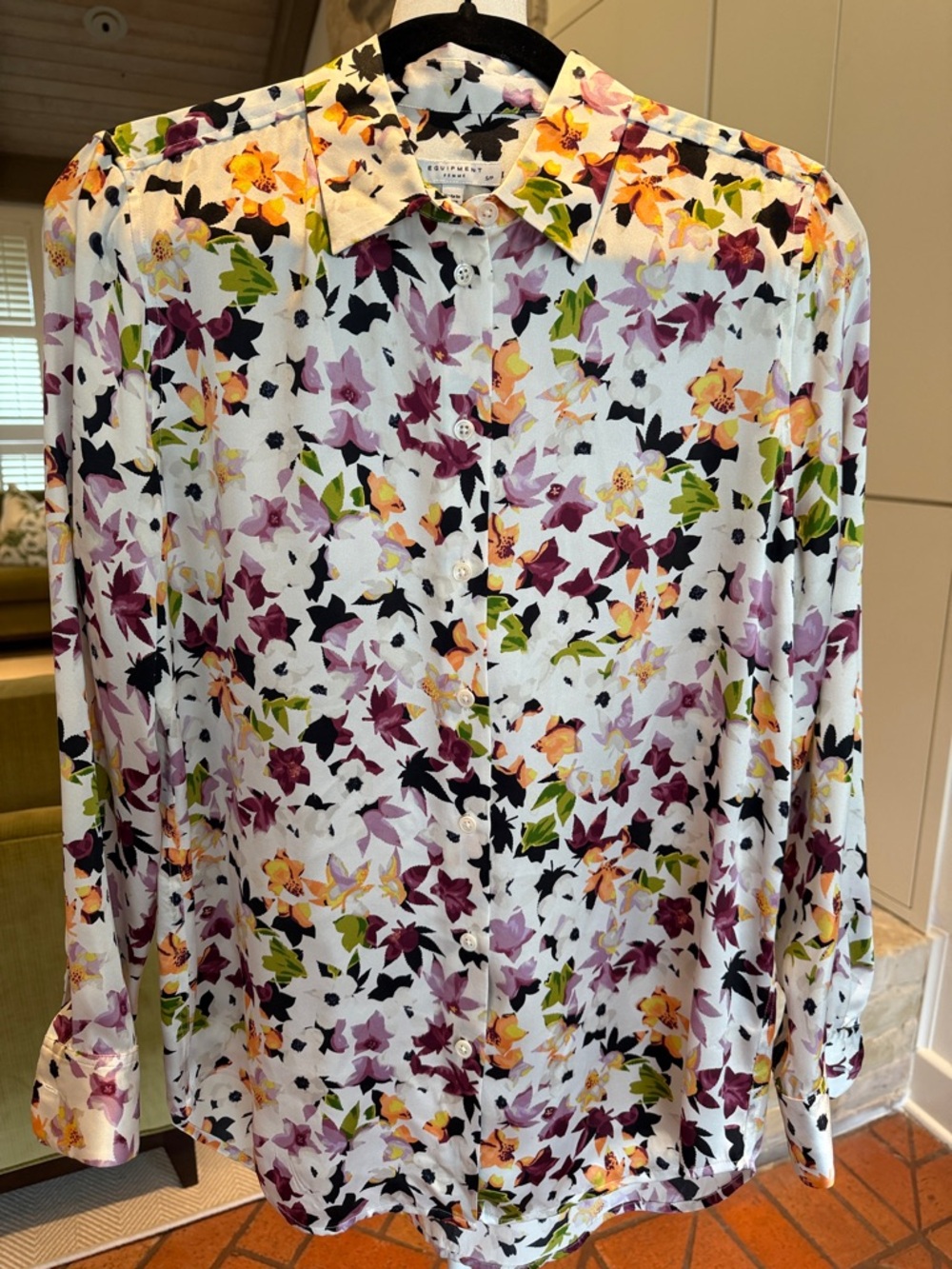 Equipment - Women’s Long Sleeve Silk Floral Button-Down Blouse  - Size: Small